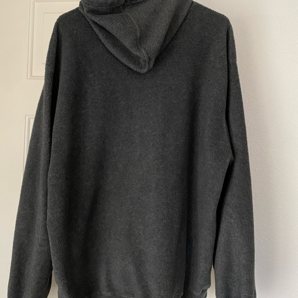 sweatshirt - Picture 2 of 2